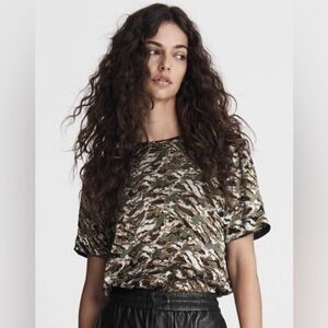 Rag & Bone Gia T-Shirt Blouse RAG & BONE
GIA BURN OUT T Tee Shirt Large L